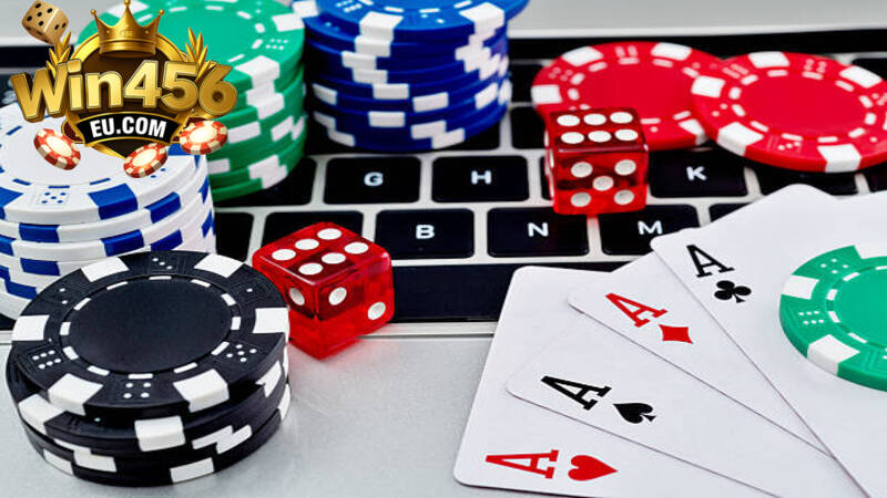 Game bài Phỏm Win456 hấp dẫn người chơi